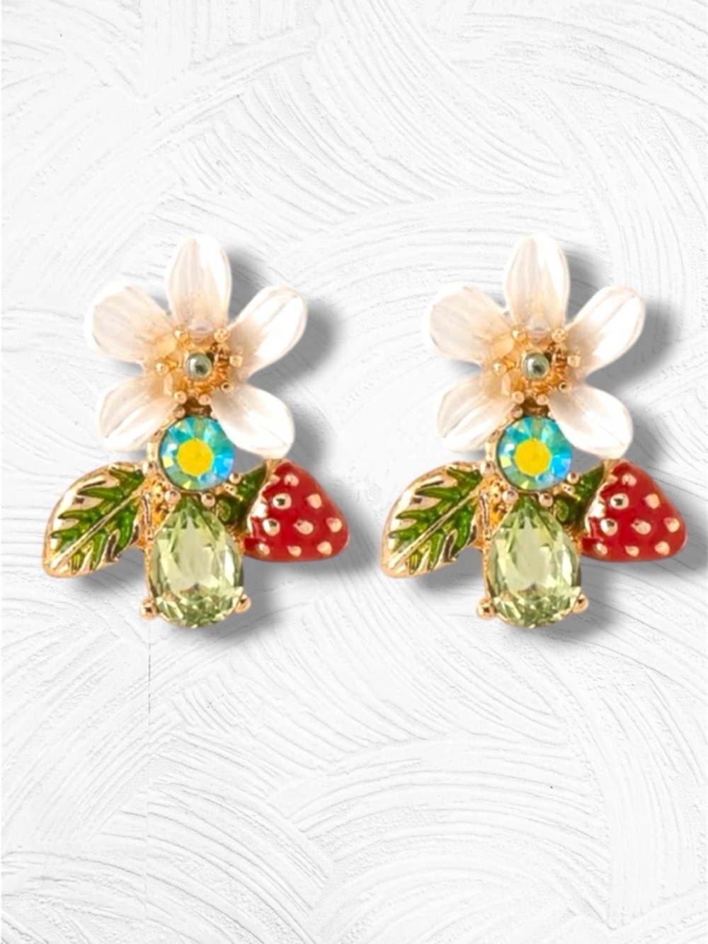 🍓Unique Floral Fruity Cluster Crystal Statement Earrings